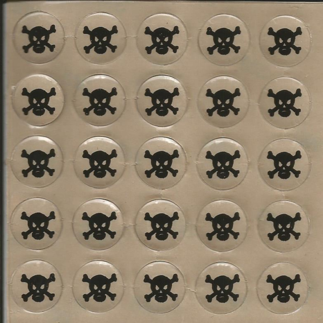 25 Skull Award Decals 1/2"